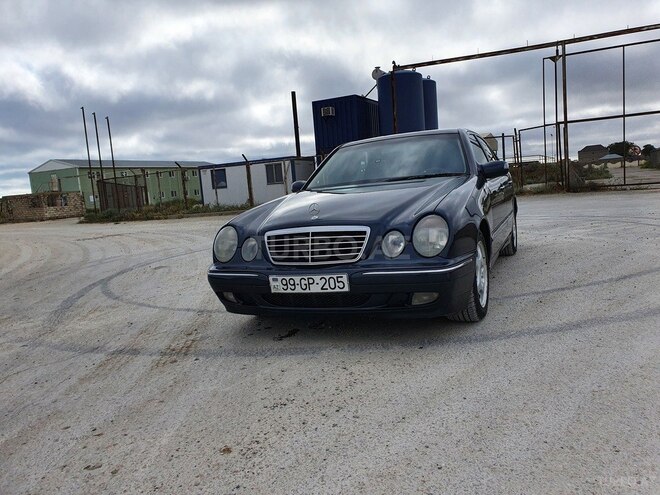 Mercedes E 220 2000, 460,000 km - 2.2 л - Bakı