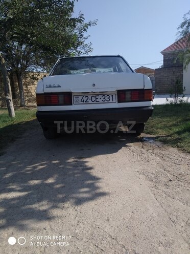 Mercedes 190 1985, 300,000 km - 1.8 l - Bakı