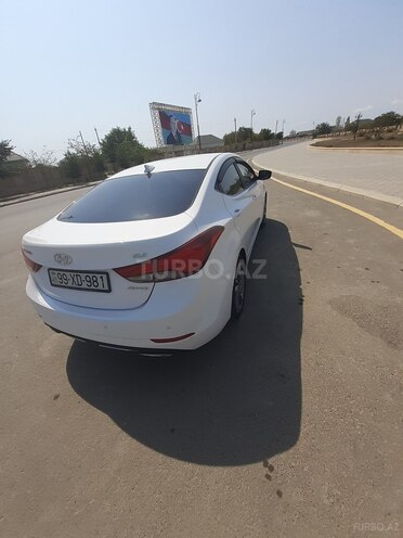 Hyundai Elantra 2015, 100,100 km - 1.8 l - Neftçala