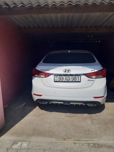 Hyundai Elantra 2015, 100,100 km - 1.8 l - Neftçala