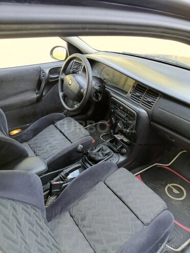 Opel Vectra 1999, 330,000 km - 1.6 l - Bakı
