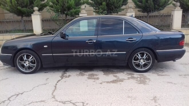 Mercedes E 200 1997, 330,000 km - 2.0 l - Bakı