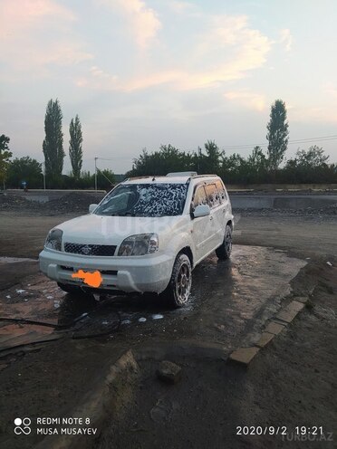 Nissan X-Trail 2002, 255,500 km - 2.0 l - Yevlax
