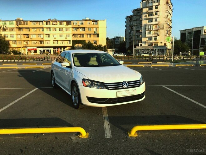 Volkswagen Passat 2015, 186,000 km - 1.8 l - Bakı