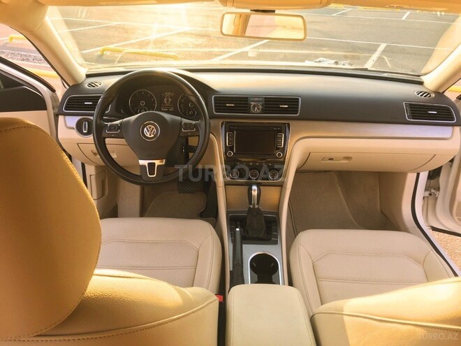Volkswagen Passat 2015, 186,000 km - 1.8 l - Bakı