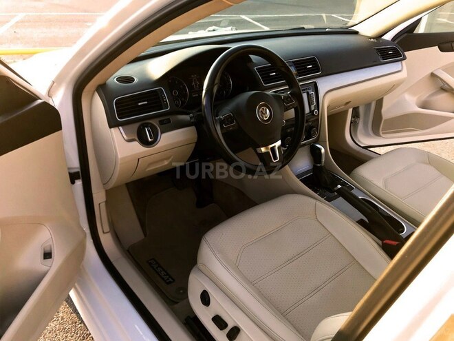 Volkswagen Passat 2015, 186,000 km - 1.8 l - Bakı