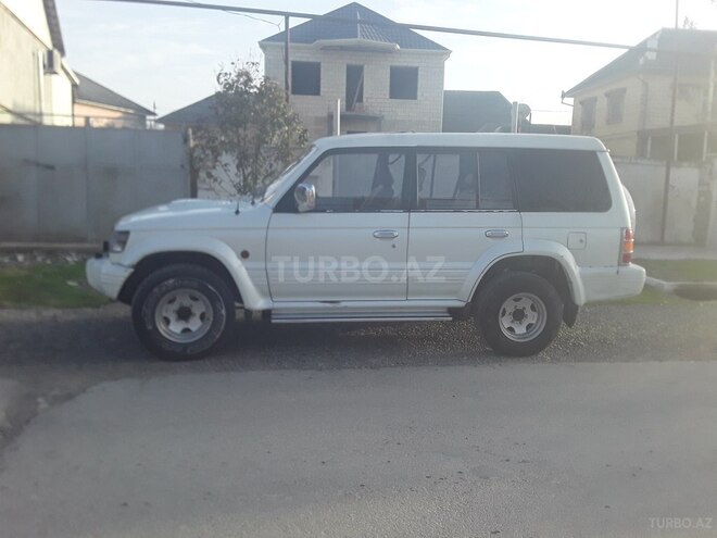 Mitsubishi Pajero 1994, 187,000 km - 2.8 l - Salyan