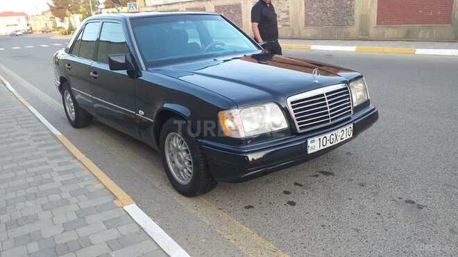 Mercedes E 250 1993, 300,000 km - 2.5 l - Masallı