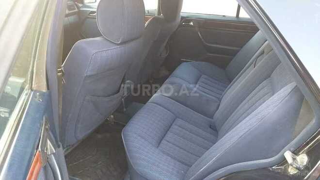 Mercedes E 250 1993, 300,000 km - 2.5 l - Masallı