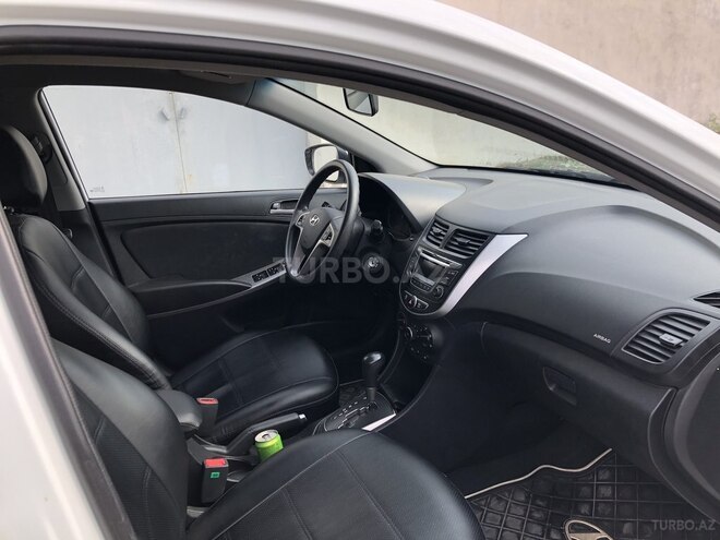 Hyundai Accent 2015, 43,000 km - 1.6 l - Gəncə