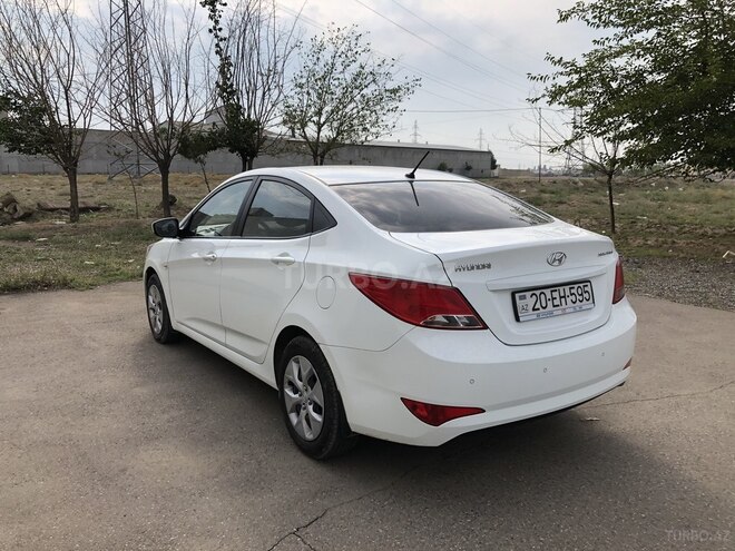 Hyundai Accent 2015, 43,000 km - 1.6 l - Gəncə