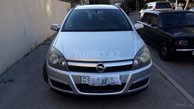 Opel Astra 2005, 135,000 km - 1.4 l - Bakı