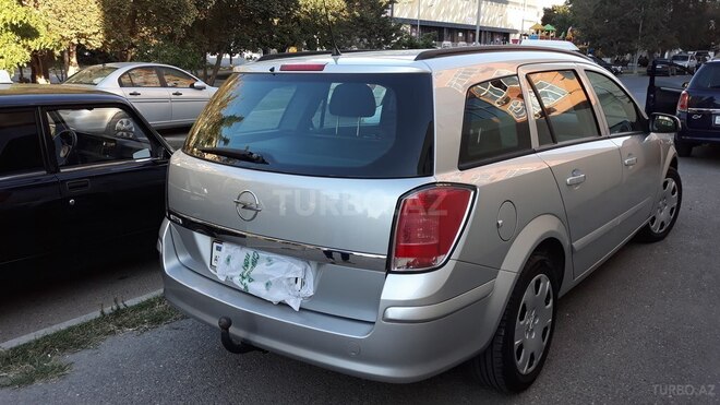 Opel Astra 2005, 135,000 km - 1.4 l - Bakı