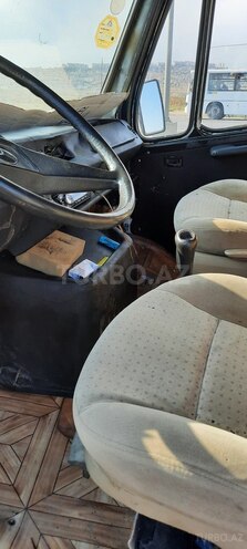 Mercedes  1990, 350,000 km - 2.5 л - Bakı