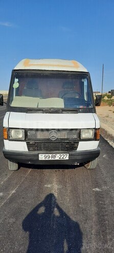 Mercedes  1990, 350,000 km - 2.5 л - Bakı