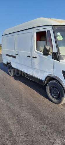 Mercedes  1990, 350,000 km - 2.5 л - Bakı