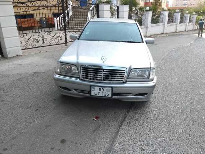 Mercedes C 240 1999, 300,000 km - 2.4 l - Bakı