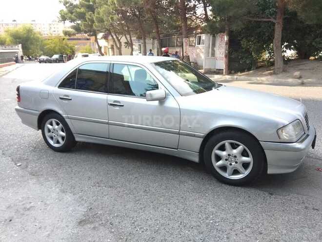 Mercedes C 240 1999, 300,000 km - 2.4 l - Bakı