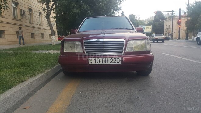 Mercedes E 220 1993, 400,000 km - 2.2 l - Sumqayıt