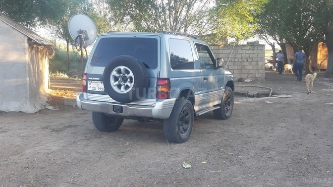 Mitsubishi Pajero 1993, 315,000 km - 2.5 l - Bakı