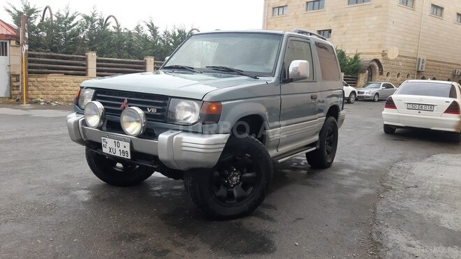 Mitsubishi Pajero 1993, 315,000 km - 2.5 l - Bakı