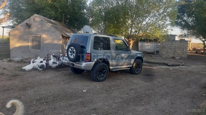 Mitsubishi Pajero 1993, 315,000 km - 2.5 l - Bakı