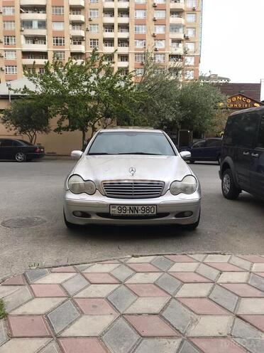 Mercedes C 220 2000, 335,000 km - 2.2 l - Bakı