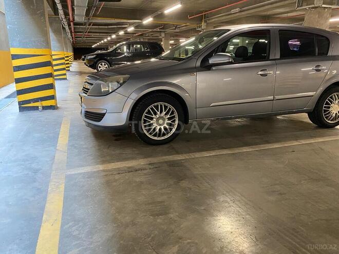 Opel Astra 2005, 176,000 km - 1.4 л - Bakı