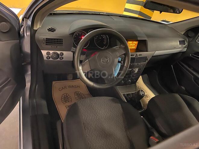 Opel Astra 2005, 176,000 km - 1.4 л - Bakı