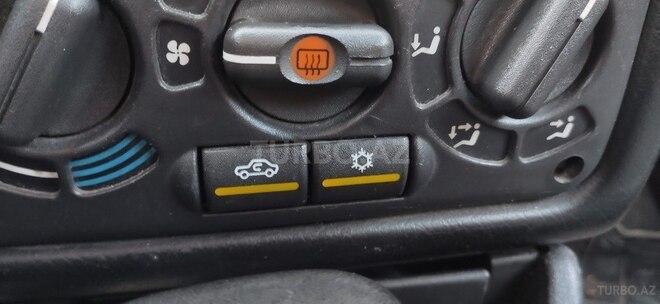 Opel Astra 1997, 286,000 km - 1.6 l - Siyəzən