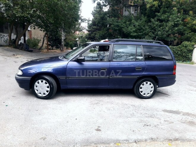 Opel Astra 1996, 111,111 km - 2.0 l - Bakı