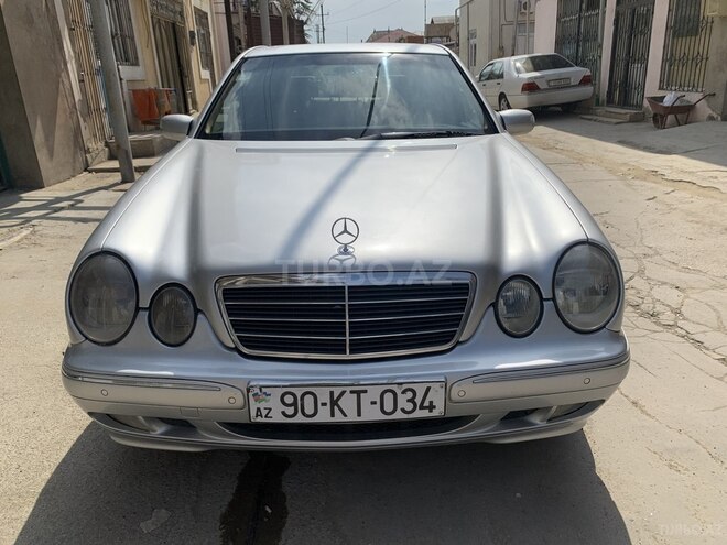 Mercedes E 220 2001, 350,000 km - 2.2 l - Bakı