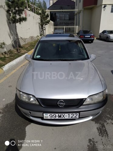 Opel Vectra 1998, 270,000 km - 2.0 l - Bakı