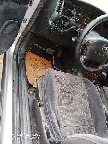 Opel Vectra 1998, 270,000 km - 2.0 l - Bakı