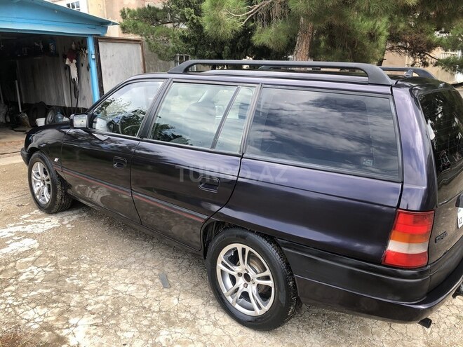 Opel Astra 1994, 312,000 km - 1.8 l - Sumqayıt