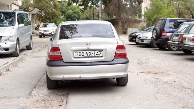 Opel Vectra 1998, 223,680 km - 2.0 l - Bakı