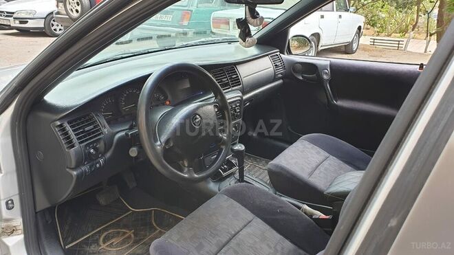 Opel Vectra 1998, 223,680 km - 2.0 l - Bakı