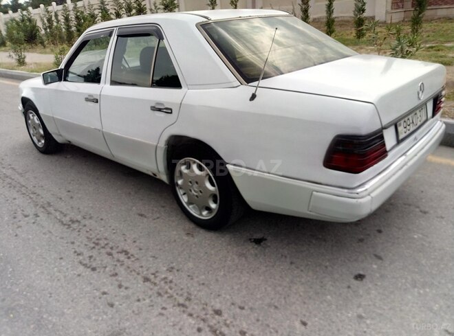 Mercedes E 200 1992, 222,222 km - 2.0 l - Sumqayıt