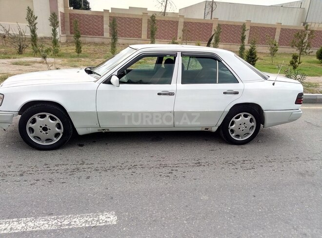 Mercedes E 200 1992, 222,222 km - 2.0 l - Sumqayıt