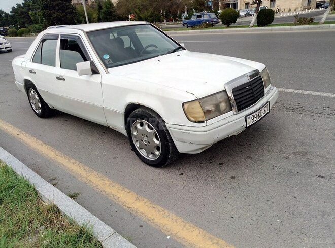 Mercedes E 200 1992, 222,222 km - 2.0 l - Sumqayıt