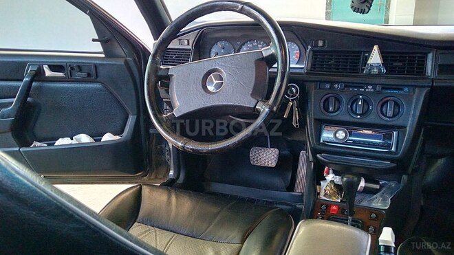 Mercedes 190 1991, 290,000 km - 2.0 l - Xaçmaz