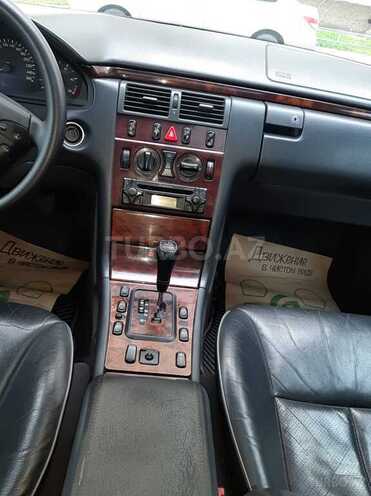 Mercedes E 270 2000, 342,680 km - 2.7 l - Bakı