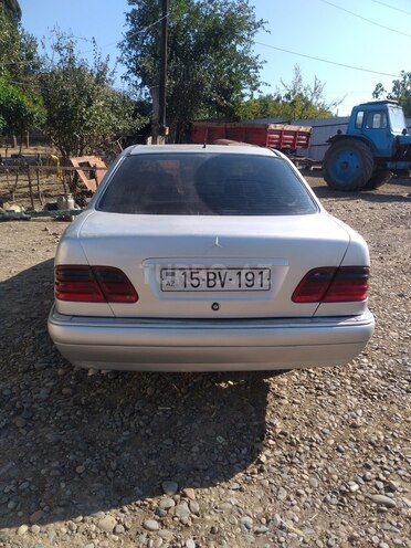 Mercedes E 290 1996, 438,000 km - 2.9 l - Cəlilabad