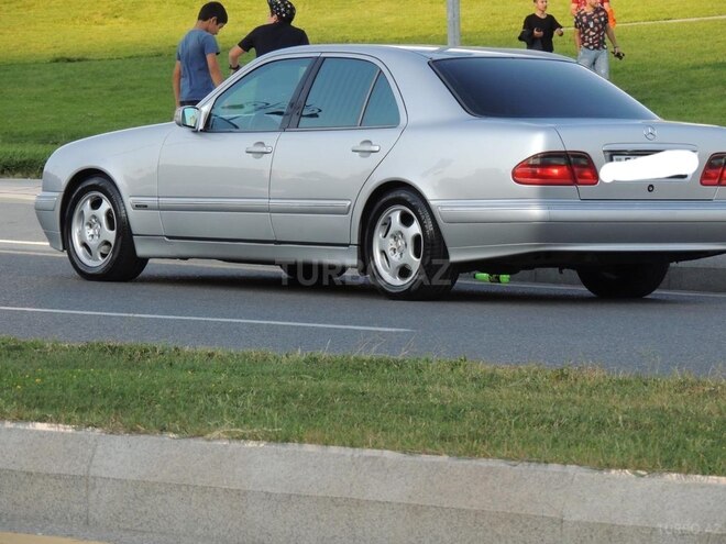 Mercedes E 260 2000, 400,000 km - 2.6 l - Bakı