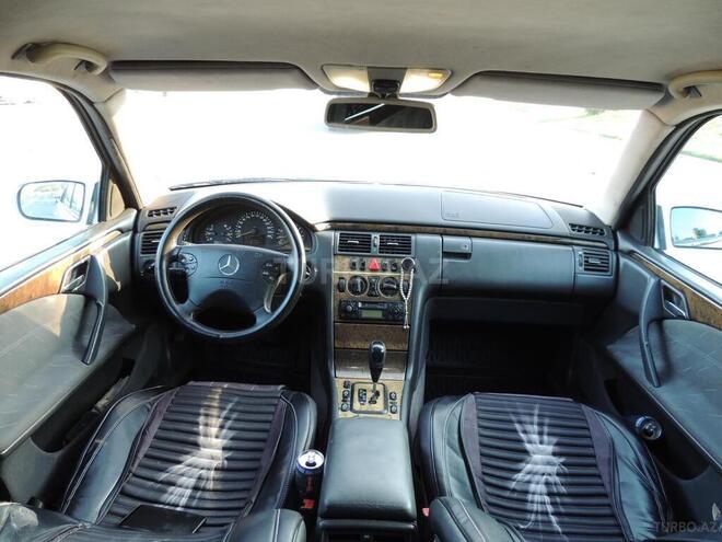 Mercedes E 260 2000, 400,000 km - 2.6 l - Bakı
