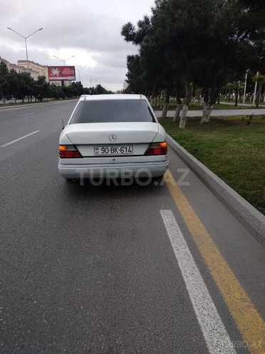 Mercedes E 200 1992, 320,000 km - 2.0 l - Sumqayıt