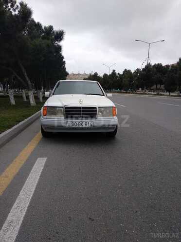 Mercedes E 200 1992, 320,000 km - 2.0 l - Sumqayıt