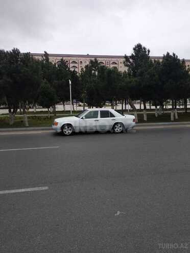 Mercedes E 200 1992, 320,000 km - 2.0 l - Sumqayıt