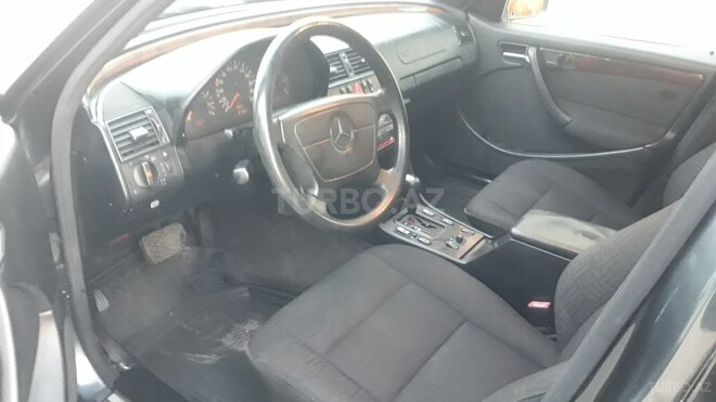 Mercedes C 220 1998, 371,105 km - 2.2 l - Tovuz