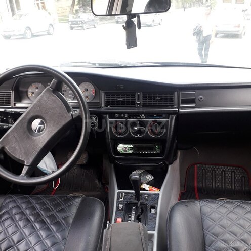 Mercedes 190 1991, 360,000 km - 2.0 l - Şamaxı